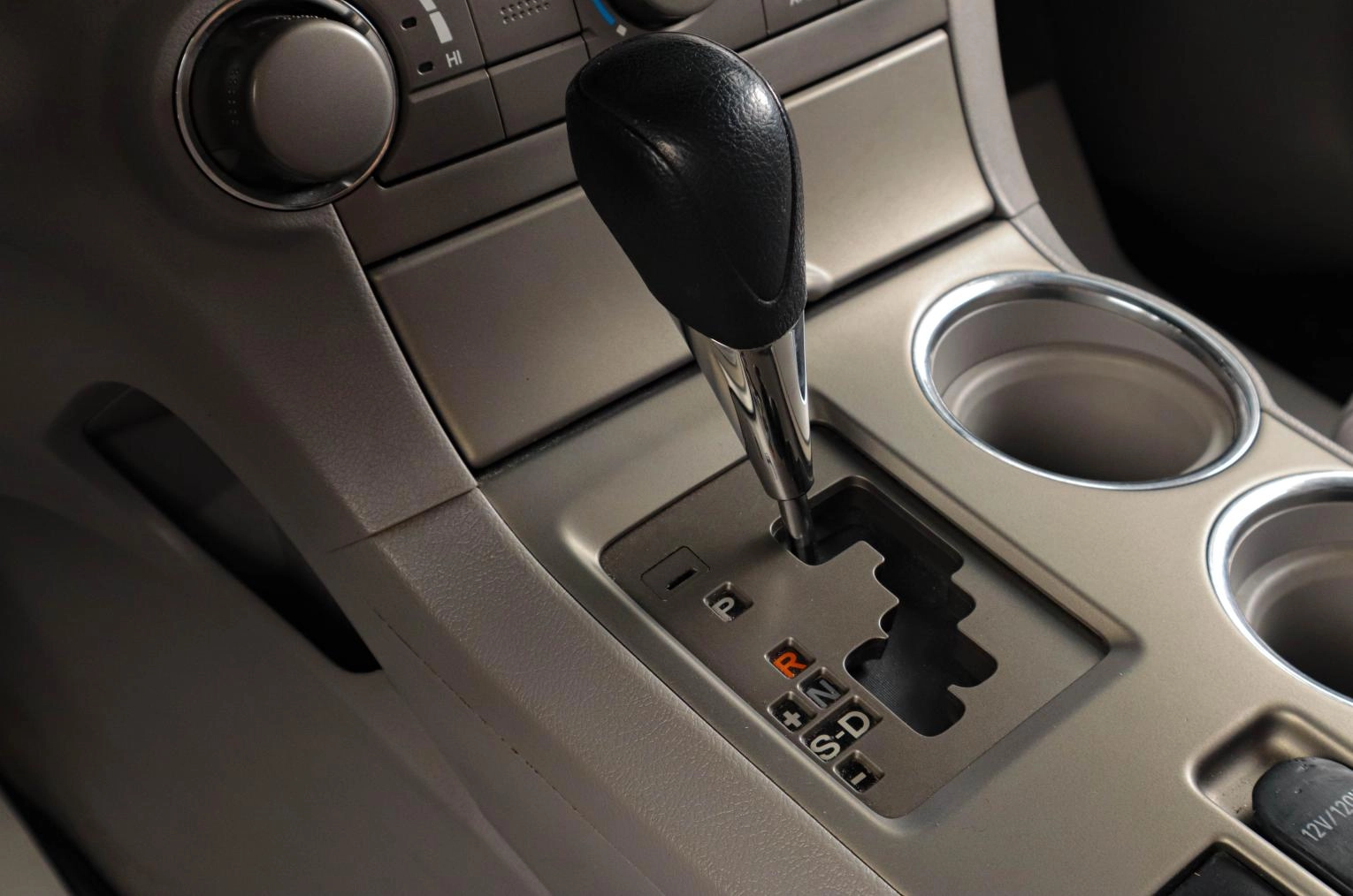 Toyota Highlander 12 из 16