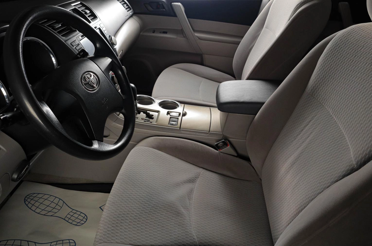 Toyota Highlander 8 из 16