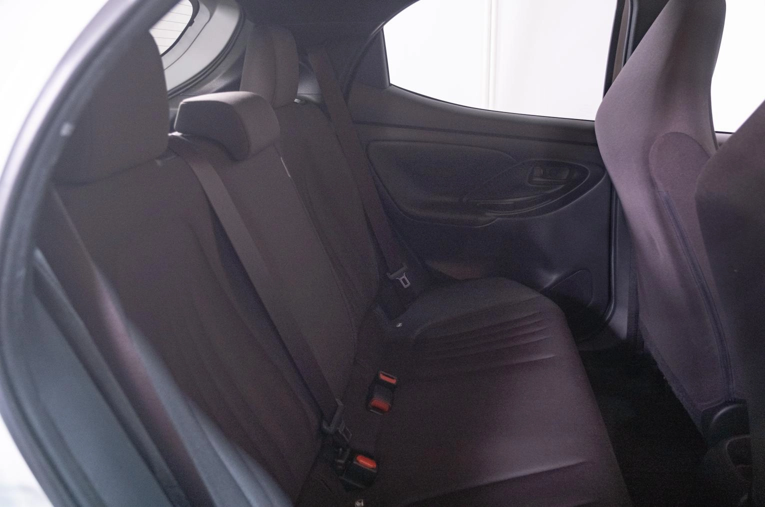 Toyota Yaris 21 из 23