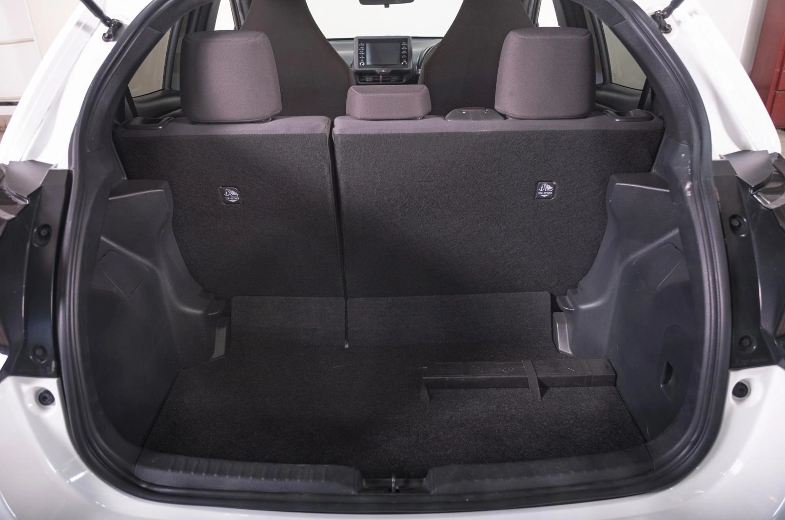 Toyota Yaris 23 из 23