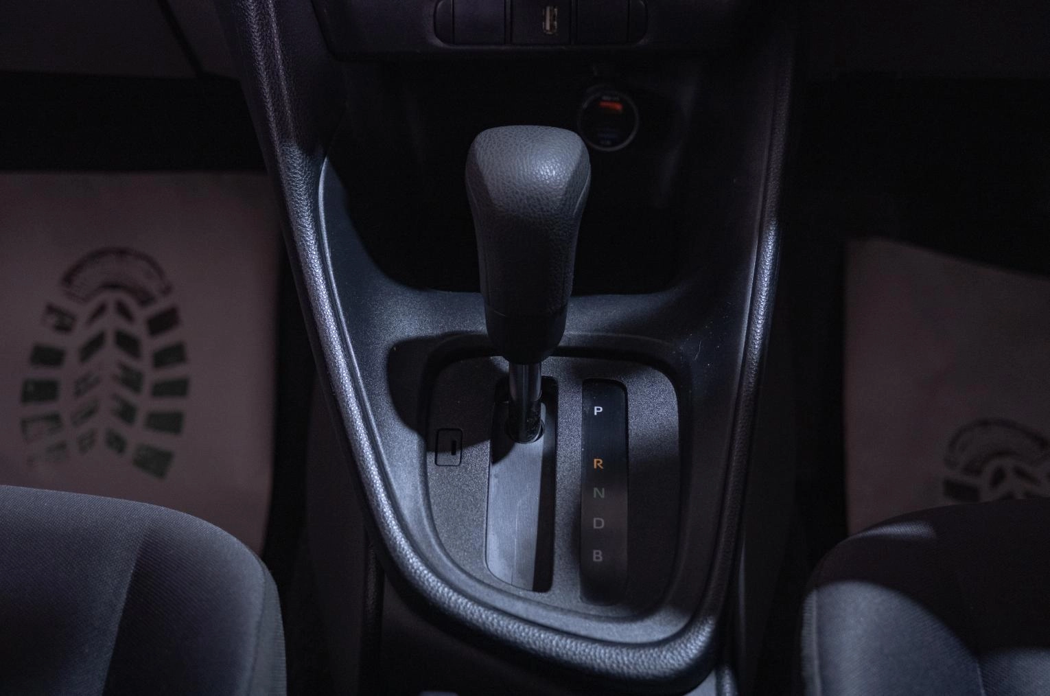 Toyota Yaris 18 из 23