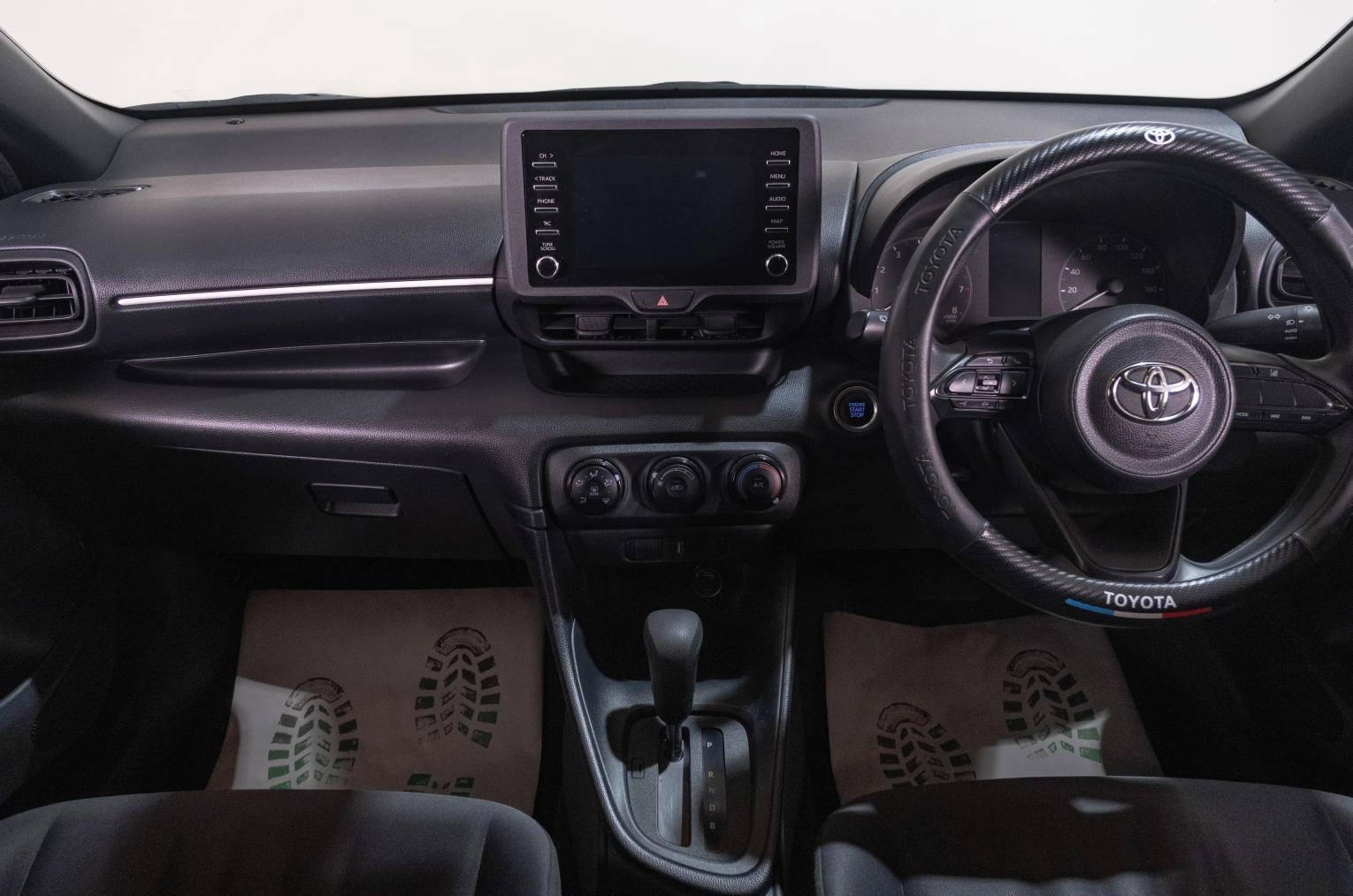 Toyota Yaris 9 из 23