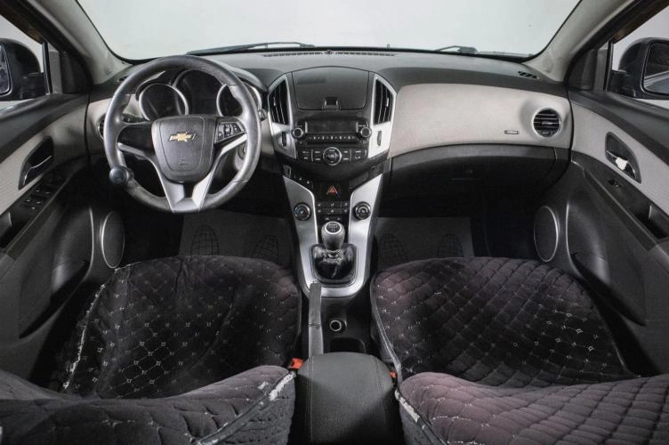 Chevrolet Cruze 12 из 16