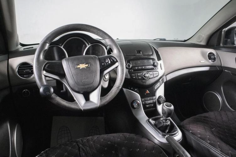 Chevrolet Cruze 11 из 16