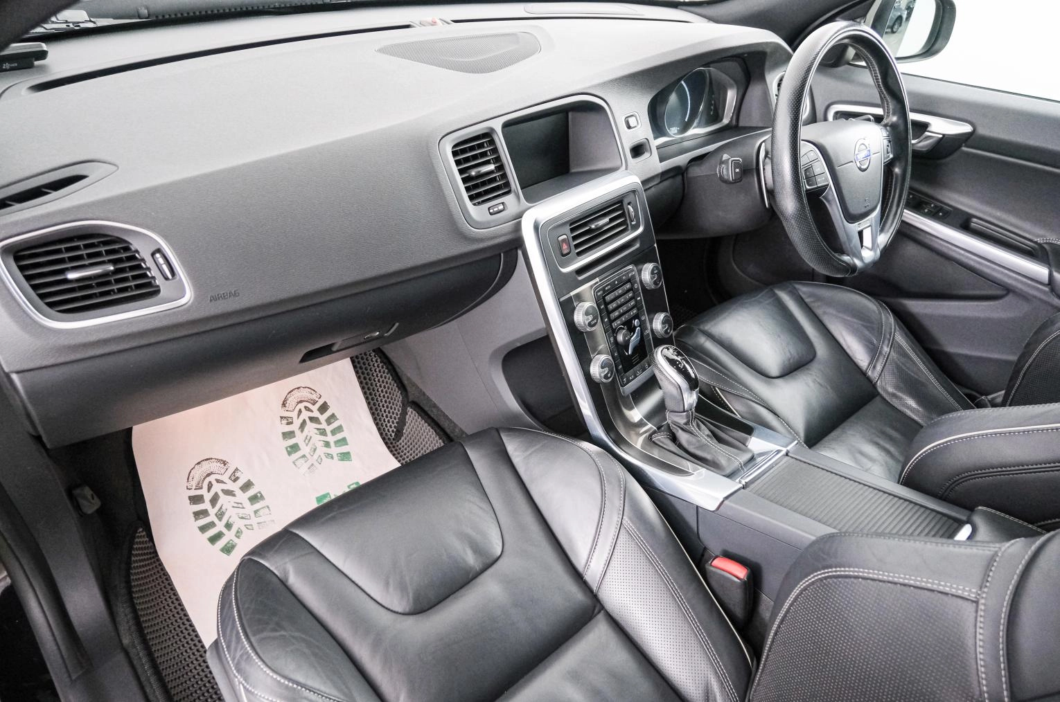 Volvo S60 12 из 22