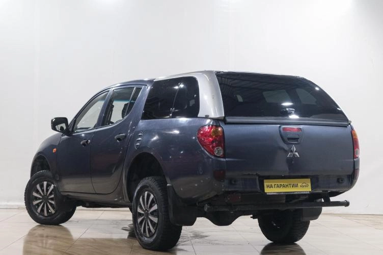 Mitsubishi L200 4 из 5