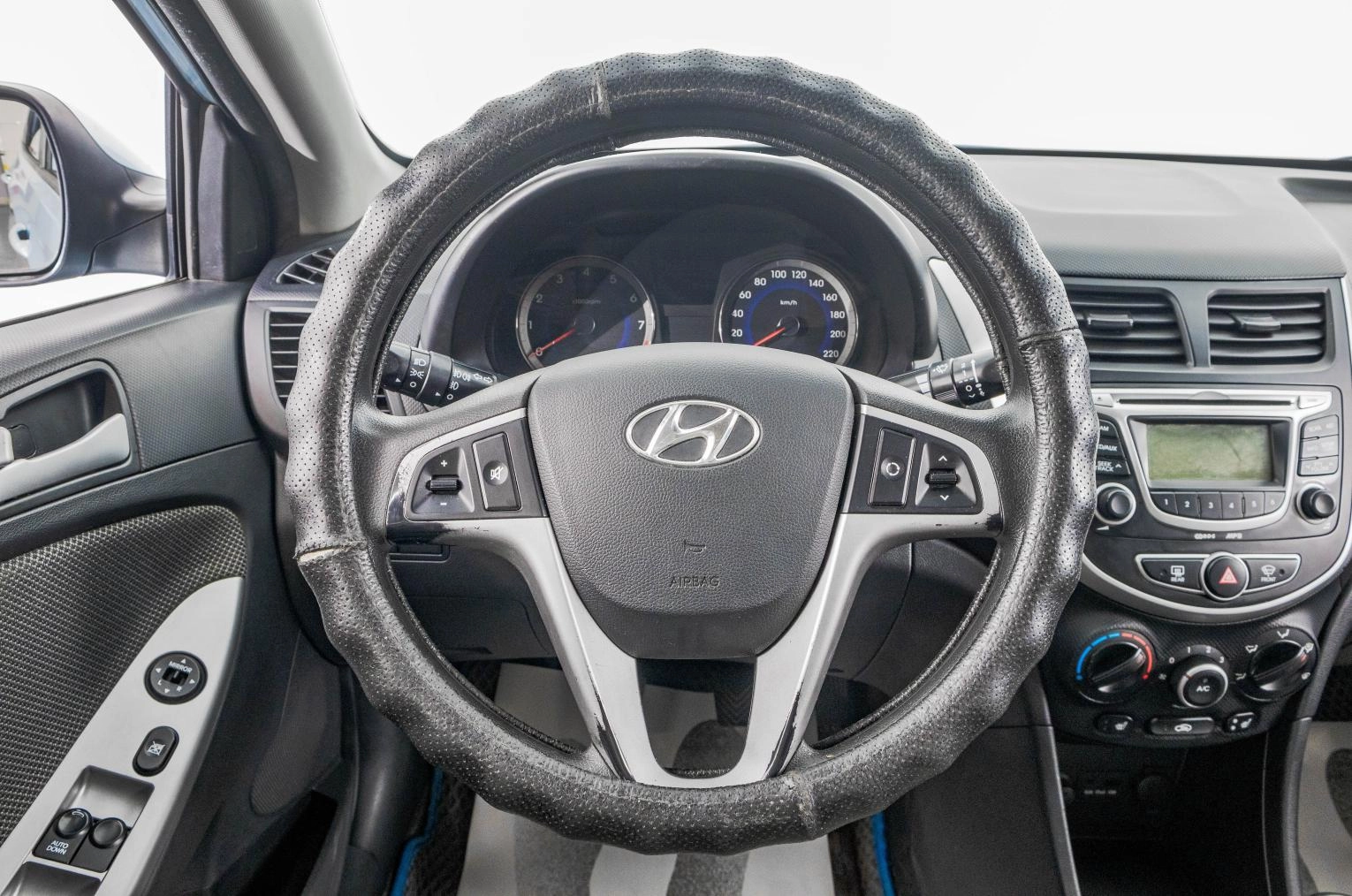 Hyundai Solaris 13 из 25