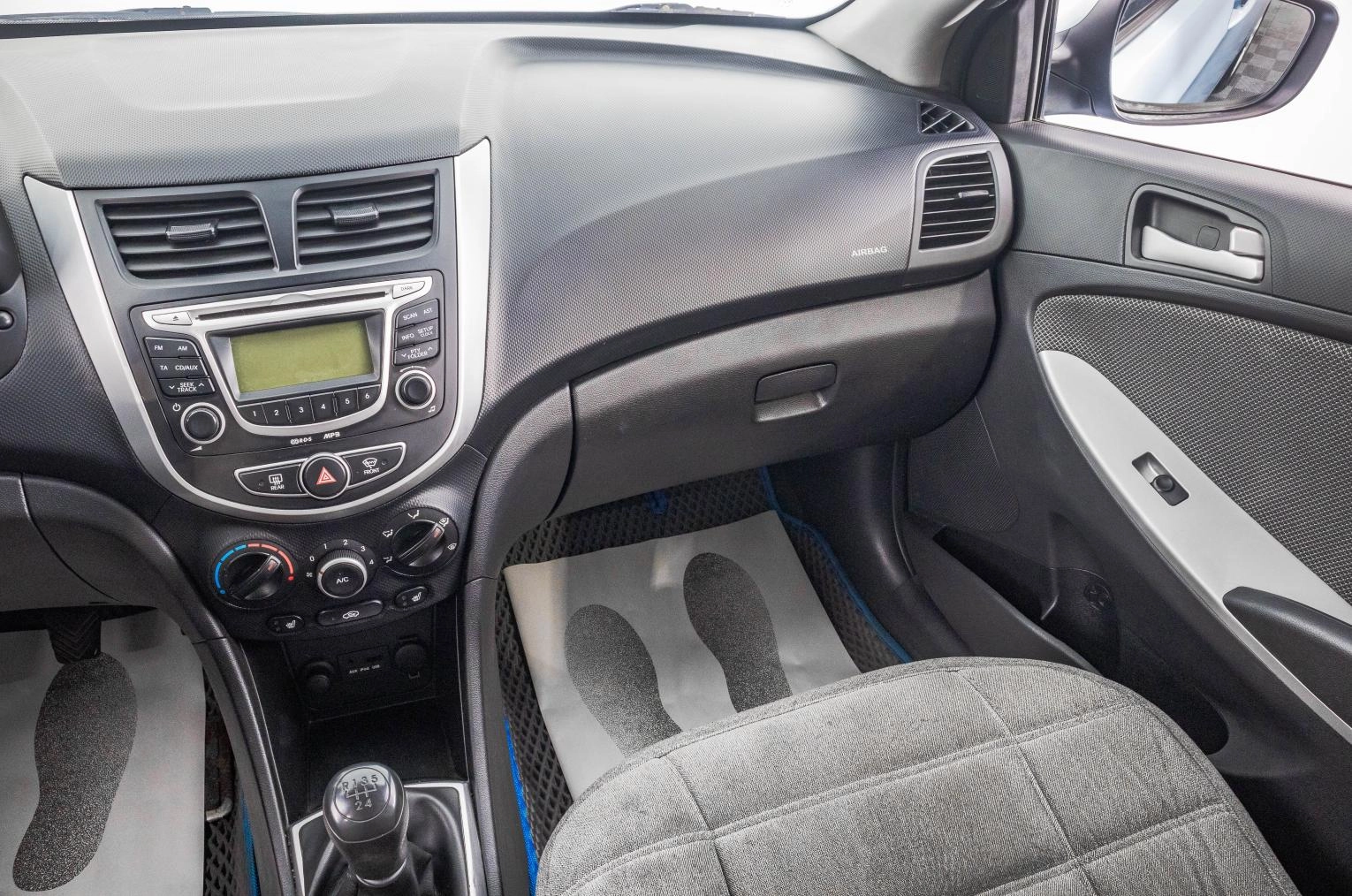 Hyundai Solaris 21 из 25