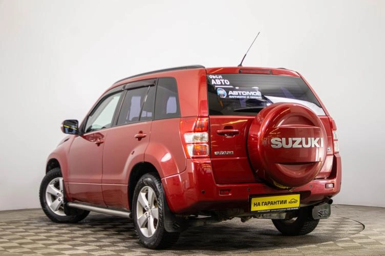 Suzuki Grand Vitara 4 из 5