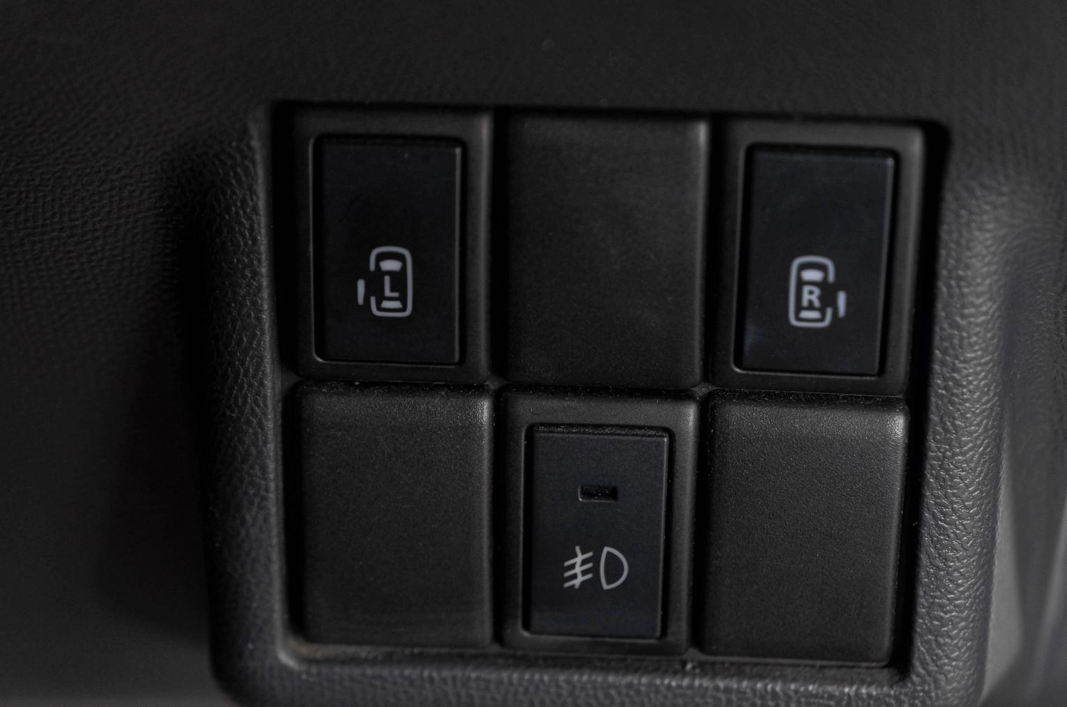 Nissan Roox 19 из 20