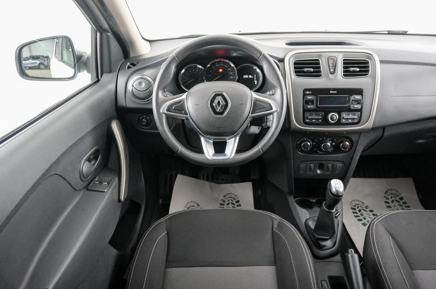 Renault Sandero Stepway 14 из 23