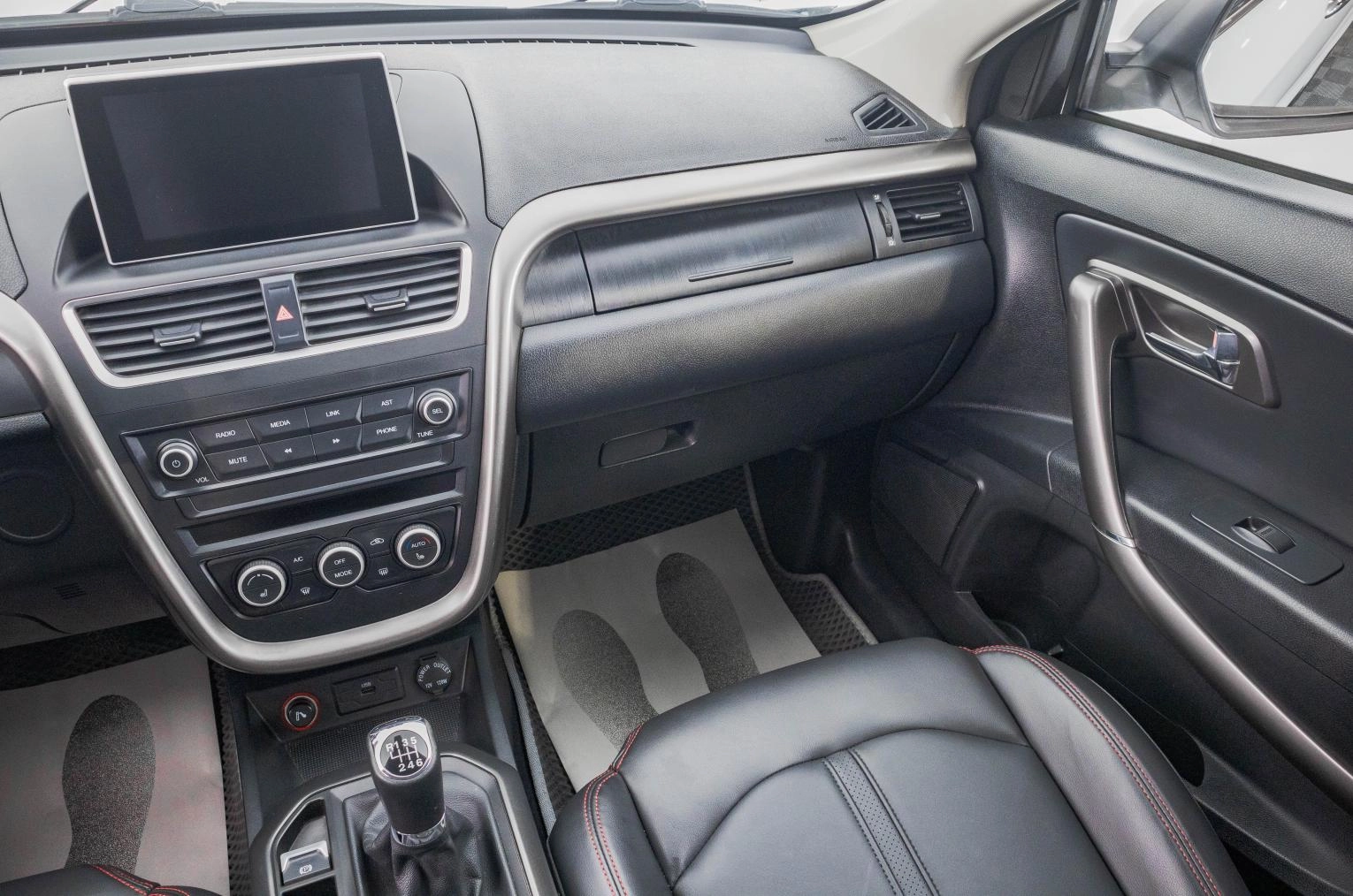 FAW Besturn X80 24 из 29