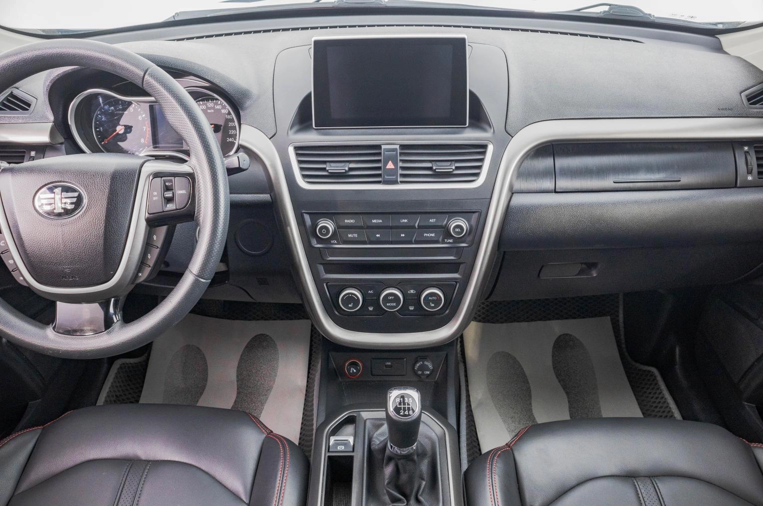 FAW Besturn X80 19 из 29