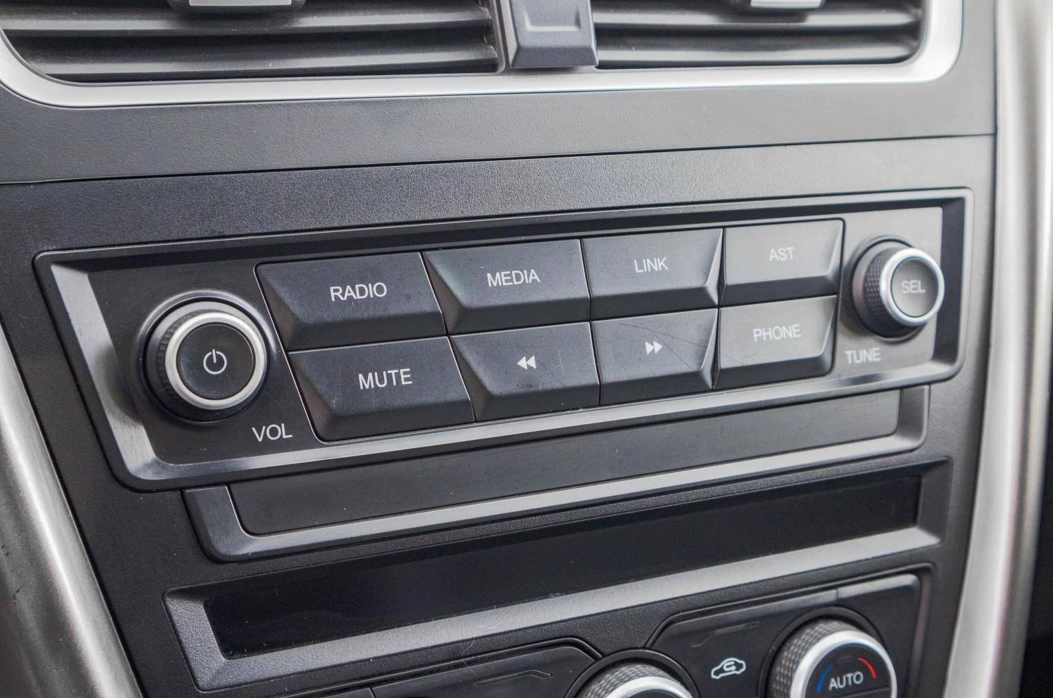 FAW Besturn X80 21 из 29