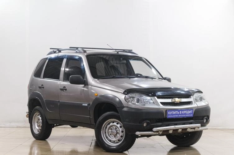 Chevrolet Niva 1 из 5