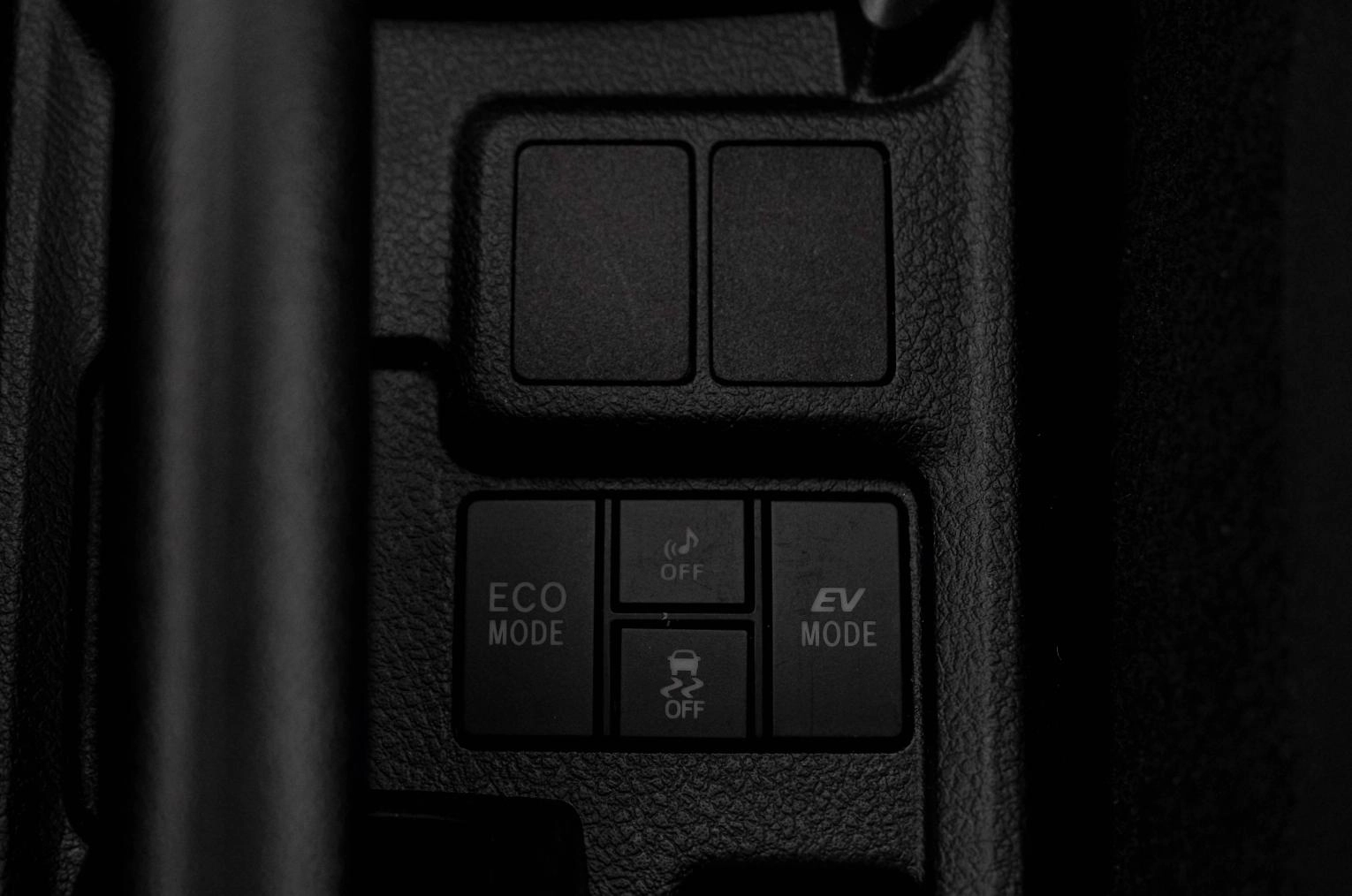 Toyota Corolla Fielder 18 из 21