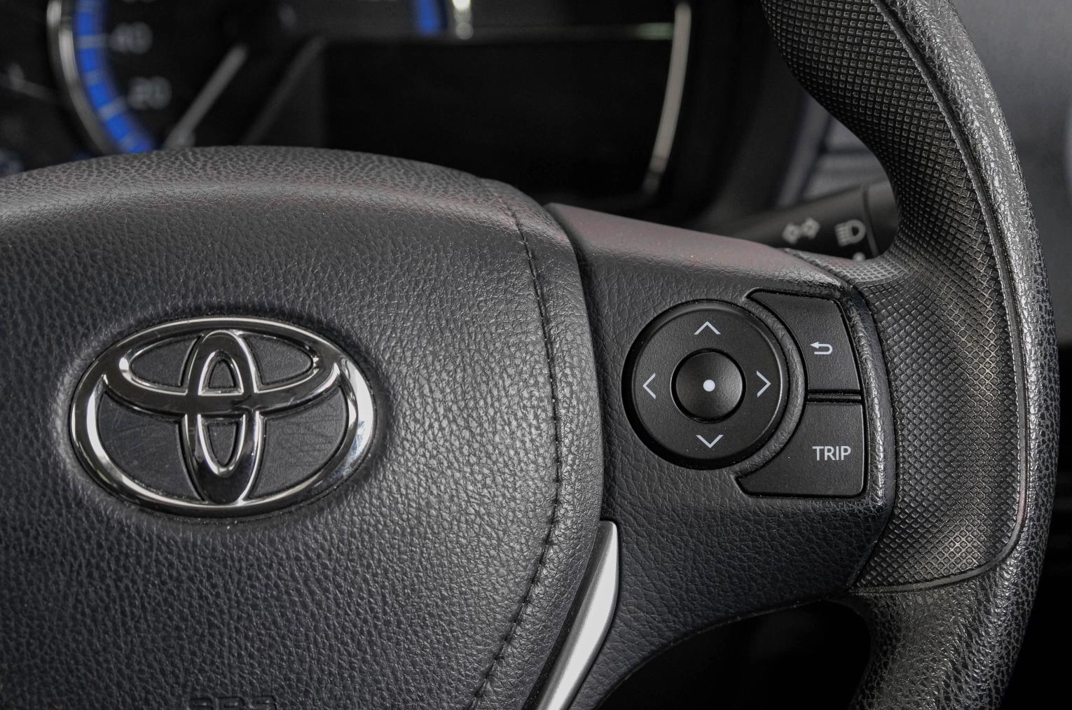 Toyota Corolla Fielder 15 из 21