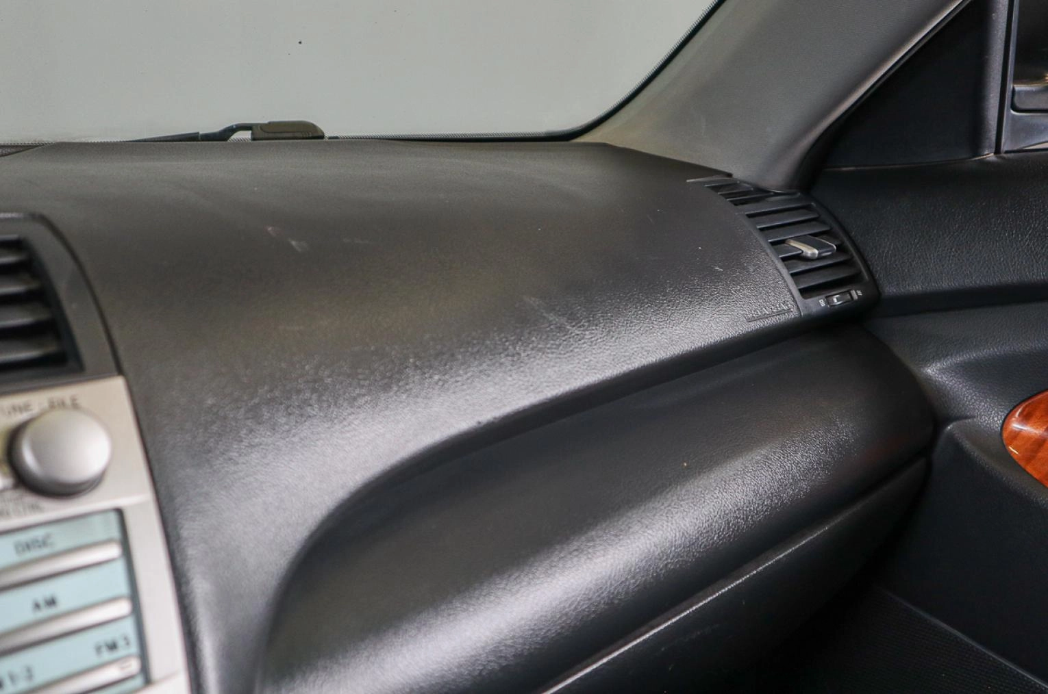 Toyota Camry 12 из 17