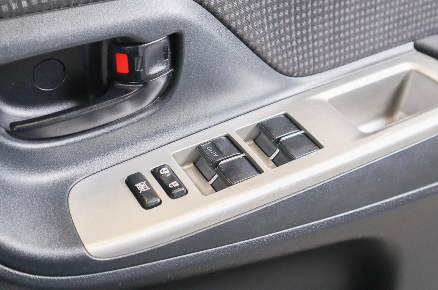 Toyota Vitz 7 из 16