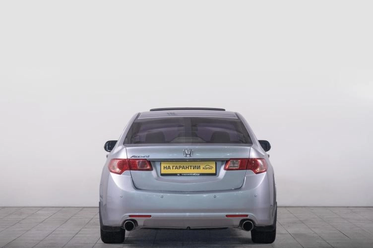 Honda Accord 4 из 5