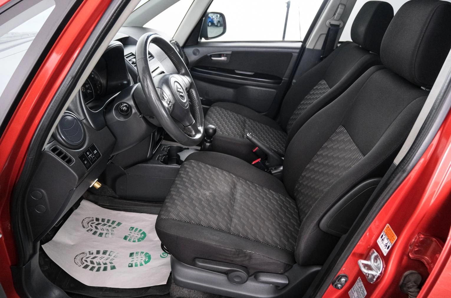 Suzuki SX4 7 из 23