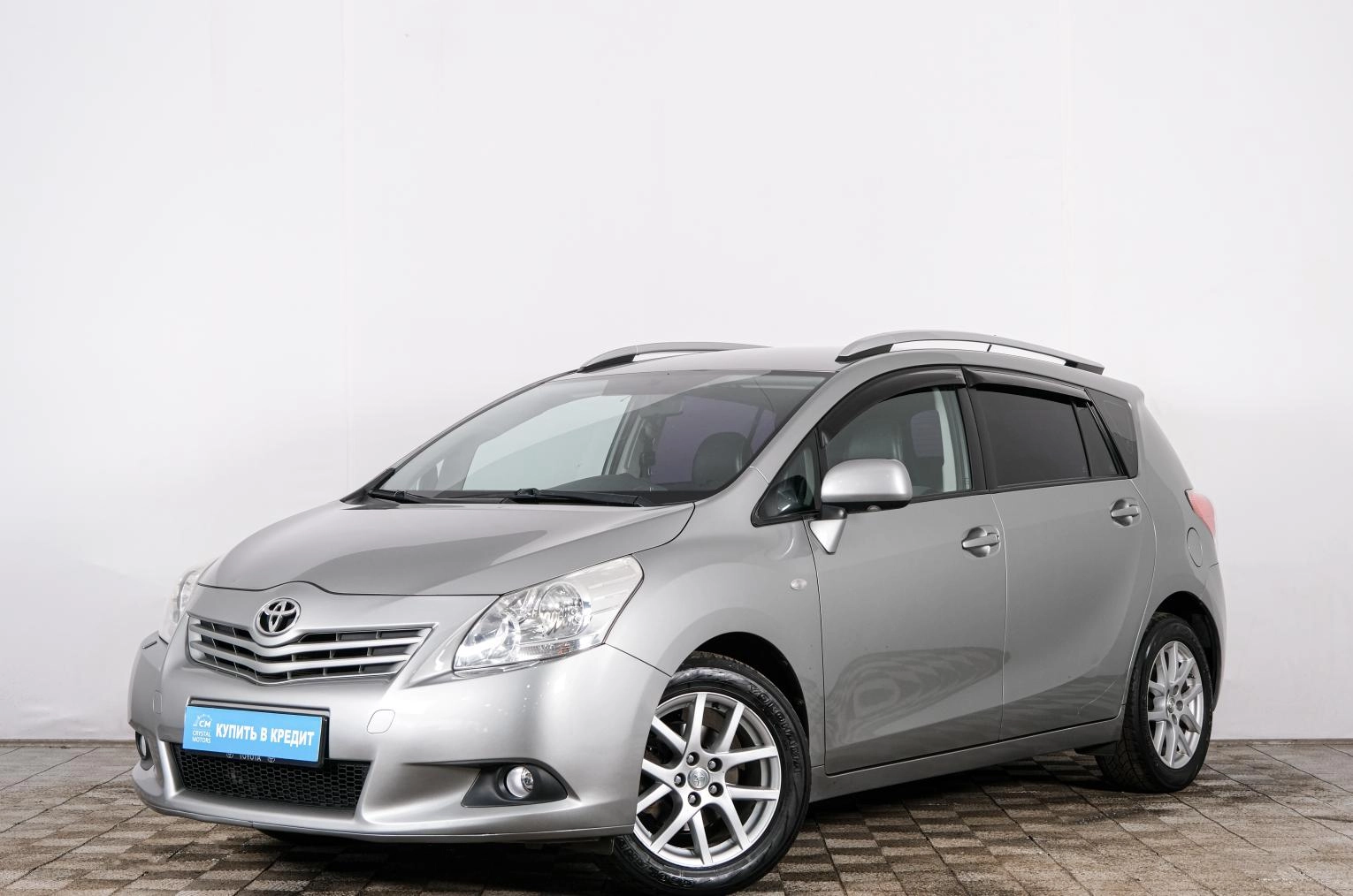 Toyota Verso 3 из 22