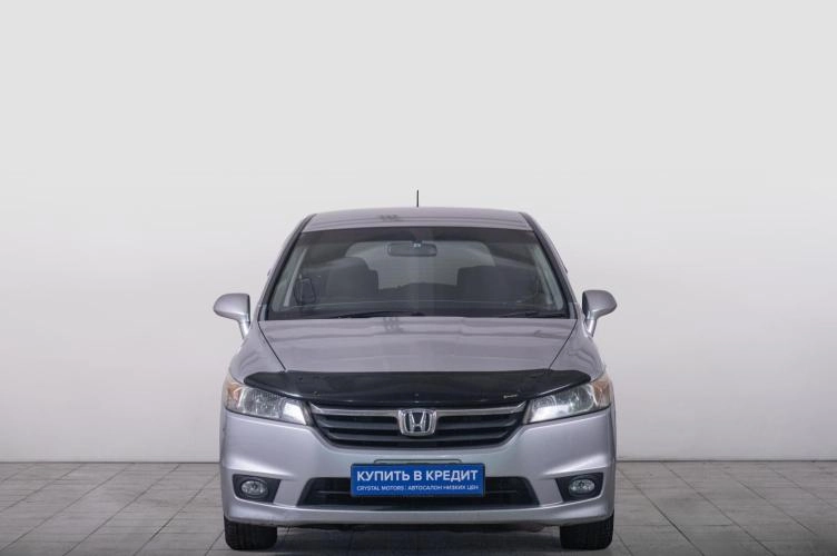 Honda Stream 3 из 5