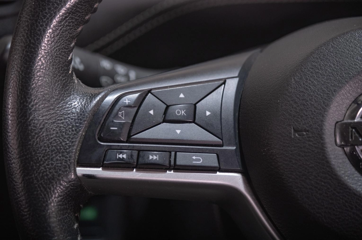 Nissan Serena 15 из 25