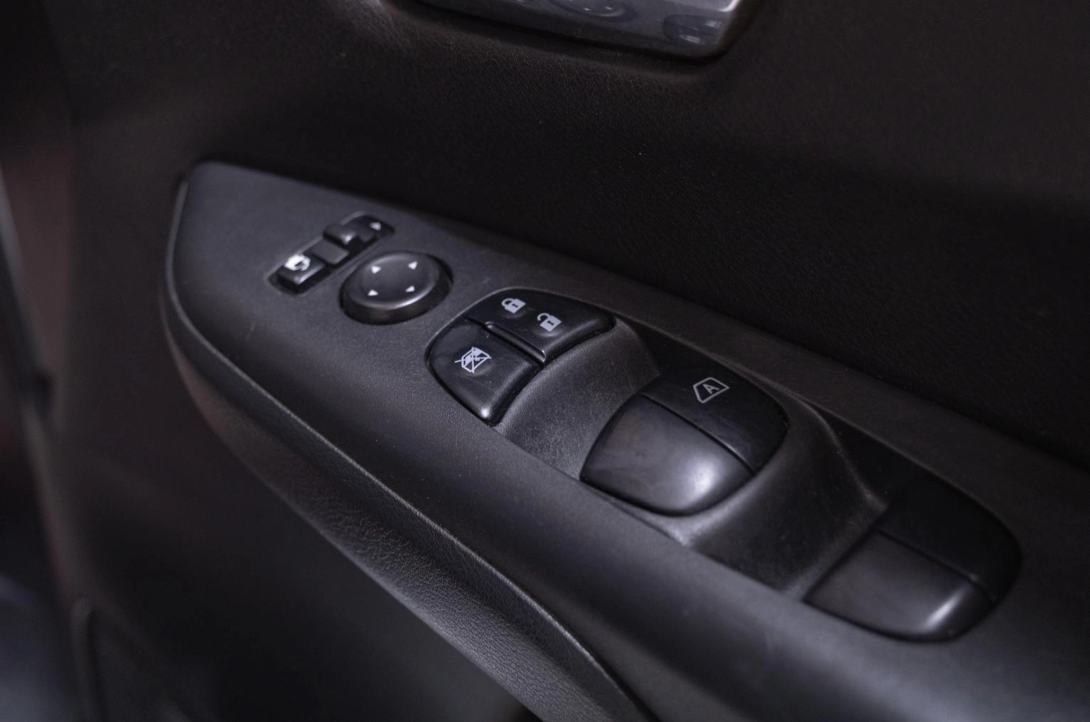 Nissan Serena 12 из 25