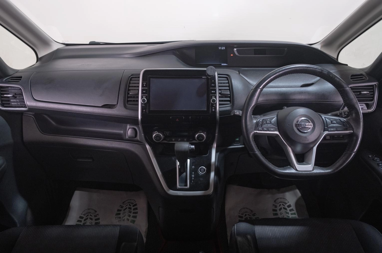 Nissan Serena 9 из 25