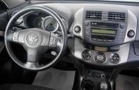 Toyota RAV4 12 из 23