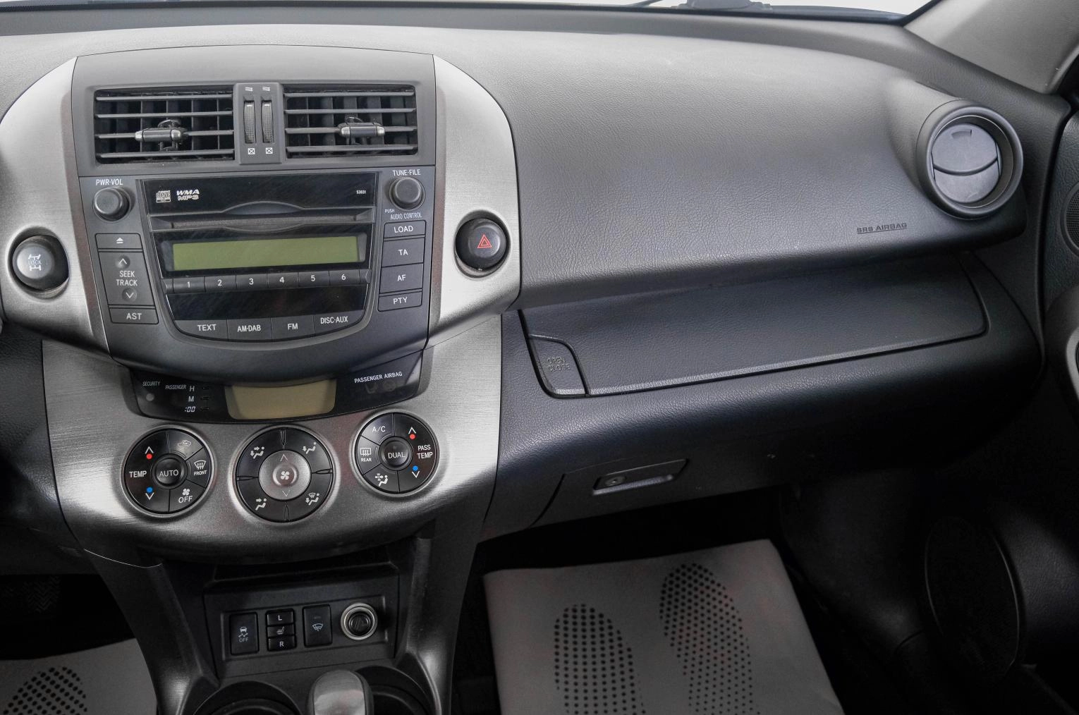 Toyota RAV4 14 из 23