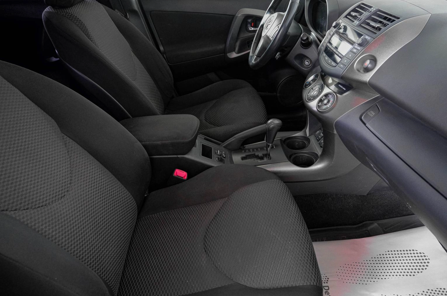 Toyota RAV4 11 из 23