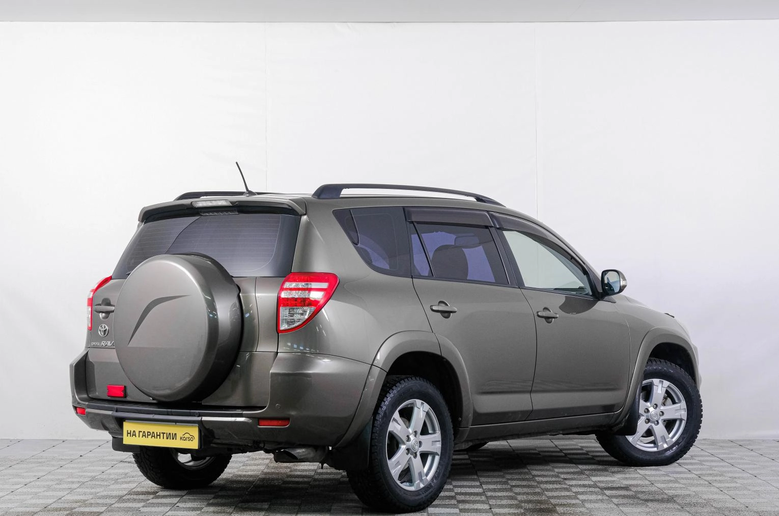 Toyota RAV4 6 из 23