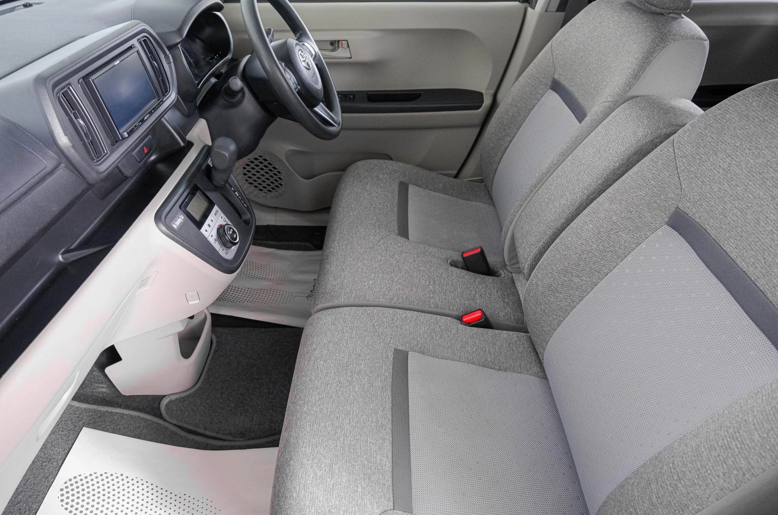 Toyota Passo 8 из 20