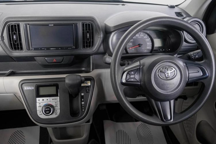 Toyota Passo 14 из 20