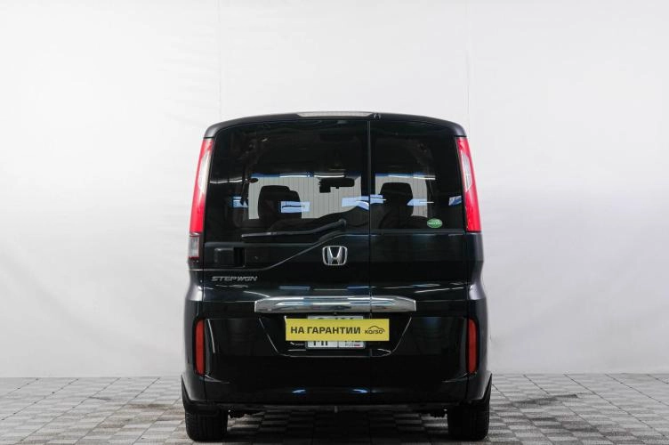Honda Stepwgn 5 из 5