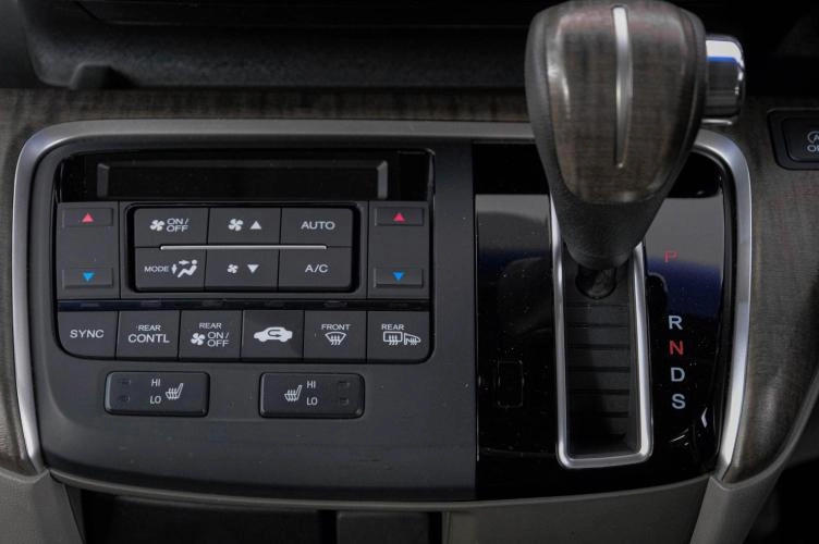 Honda Stepwgn 20 из 24