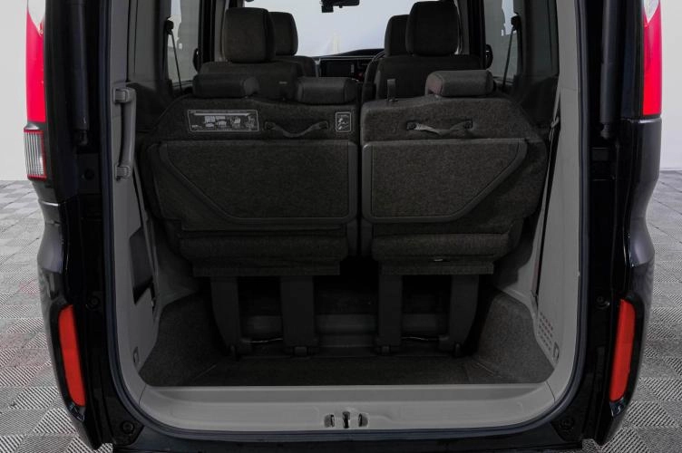 Honda Stepwgn 7 из 24