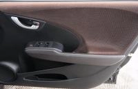 Honda Fit Shuttle 18 из 21