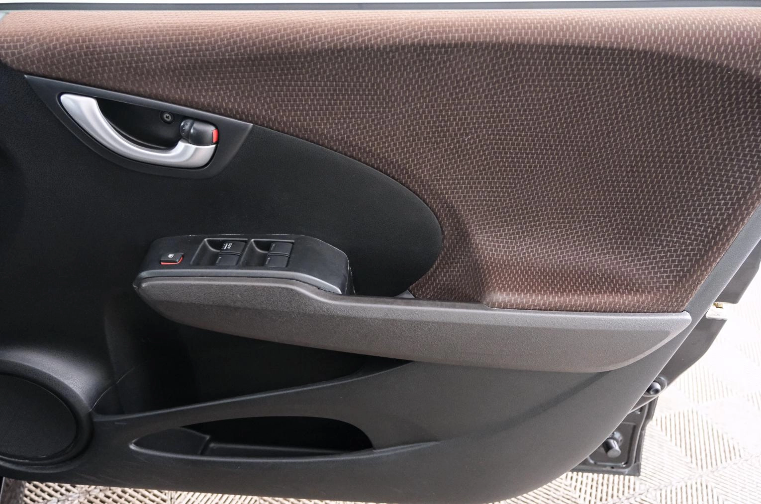 Honda Fit Shuttle 18 из 21