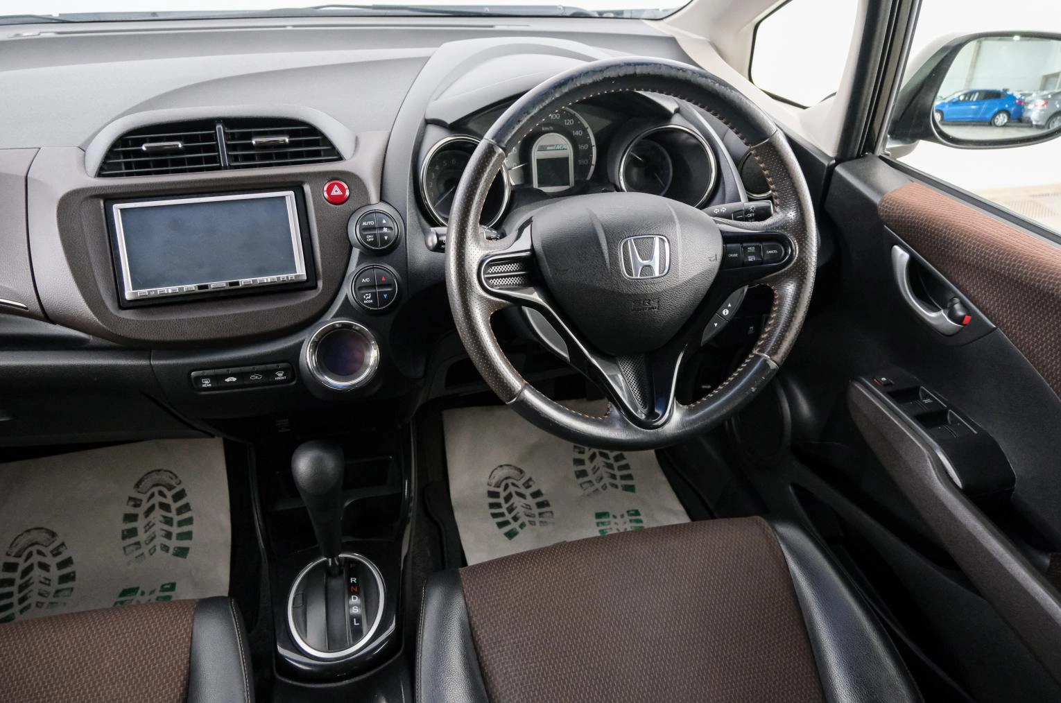 Honda Fit Shuttle 9 из 21