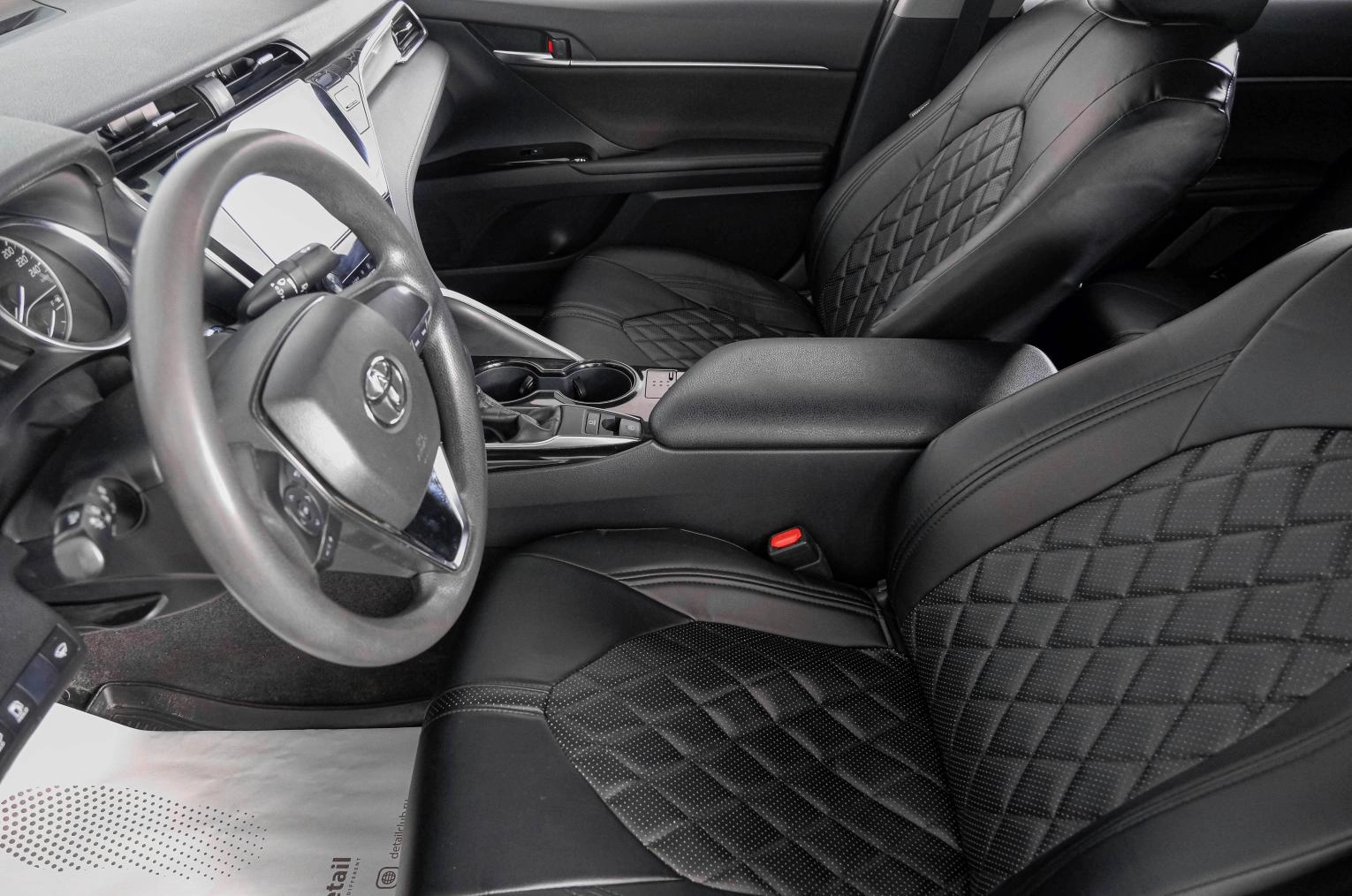 Toyota Camry 8 из 23