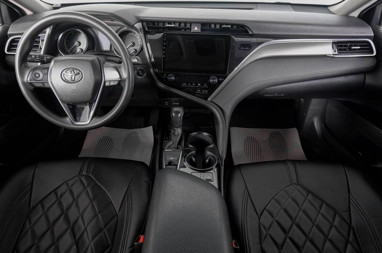 Toyota Camry 13 из 23