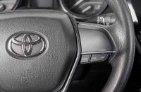 Toyota Camry 17 из 23