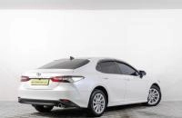 Toyota Camry 6 из 23