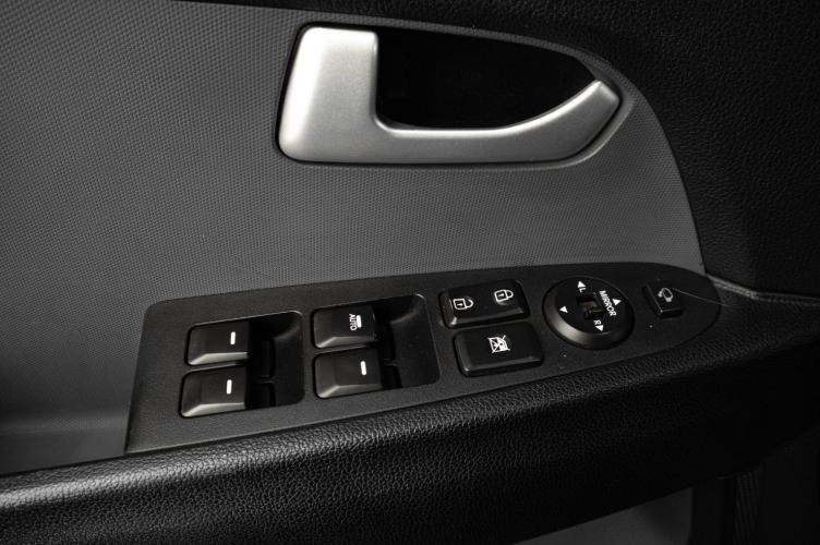 KIA Sportage 8 из 18