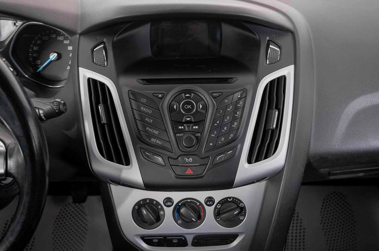 Ford Focus 18 из 23