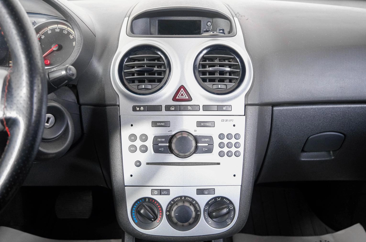 Opel Corsa 15 из 20