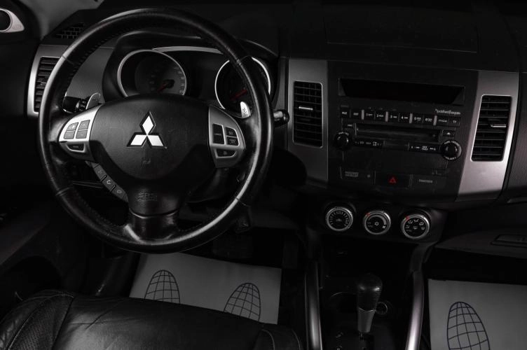 Mitsubishi Outlander 11 из 21